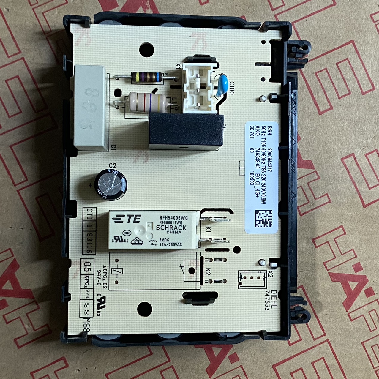 Clock clock EC2-HG 532.87.484