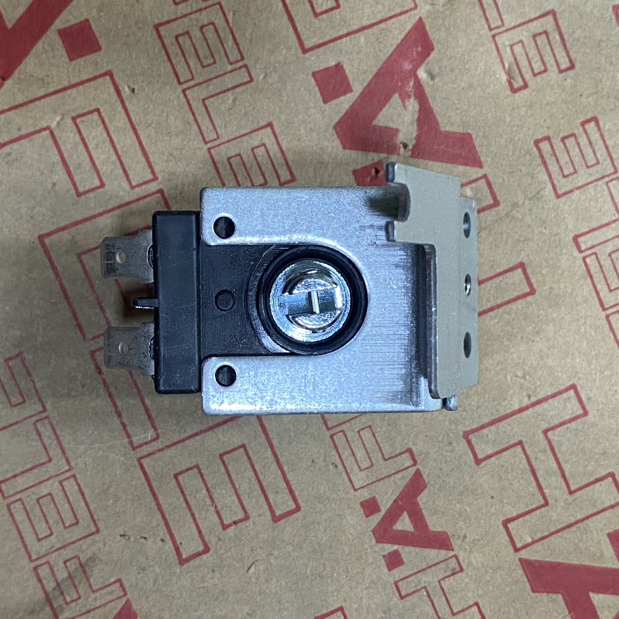 DISPENSER VALVE MAGNET 532.87.551