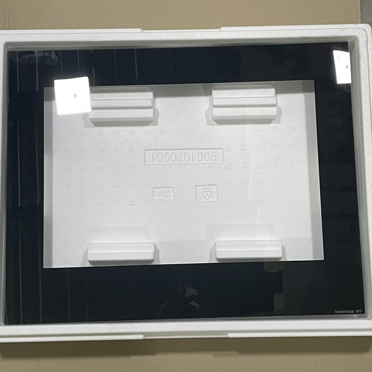 KÍNH TRONG 532.87.991