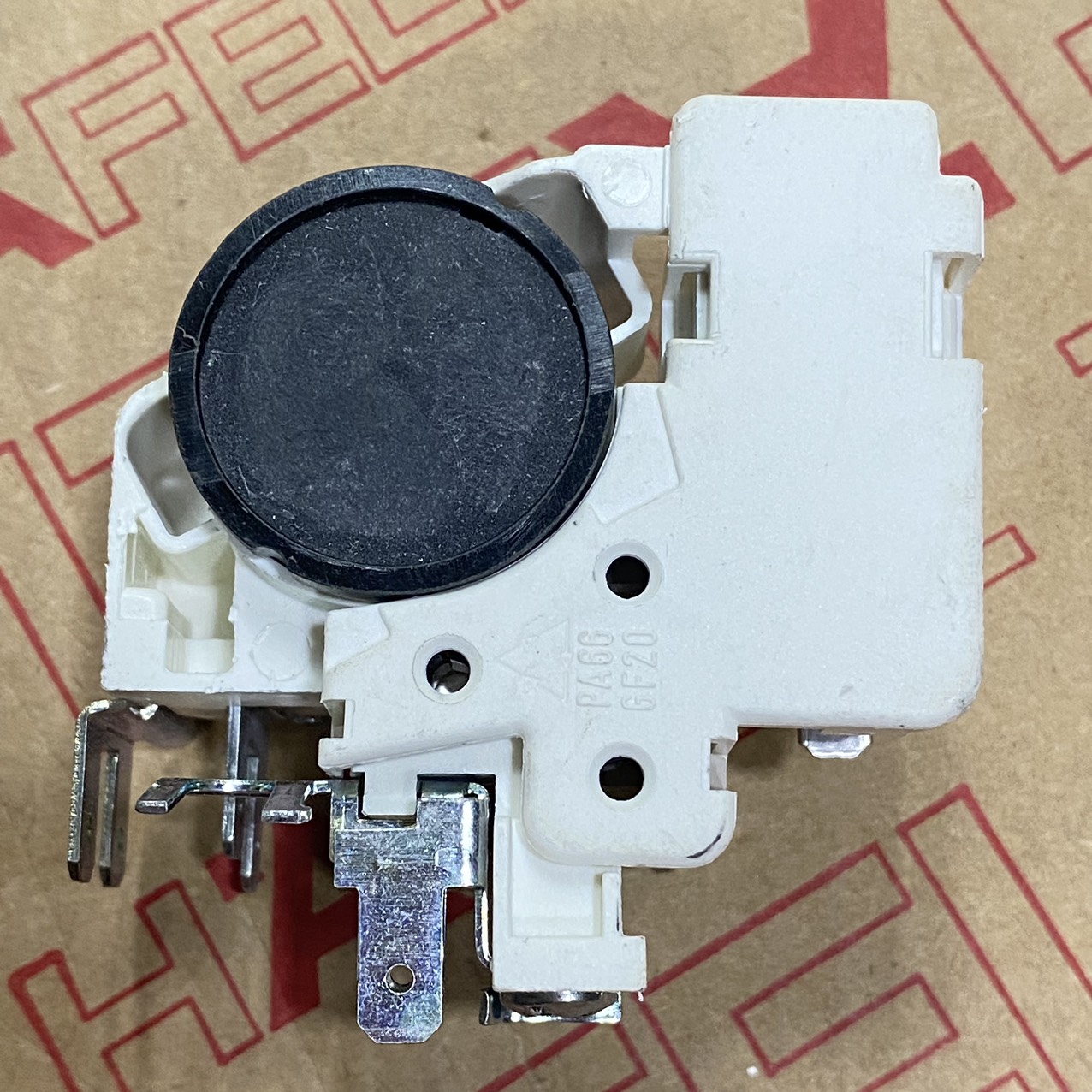 RƠLE KHỞI ĐỘNG 532.92.131