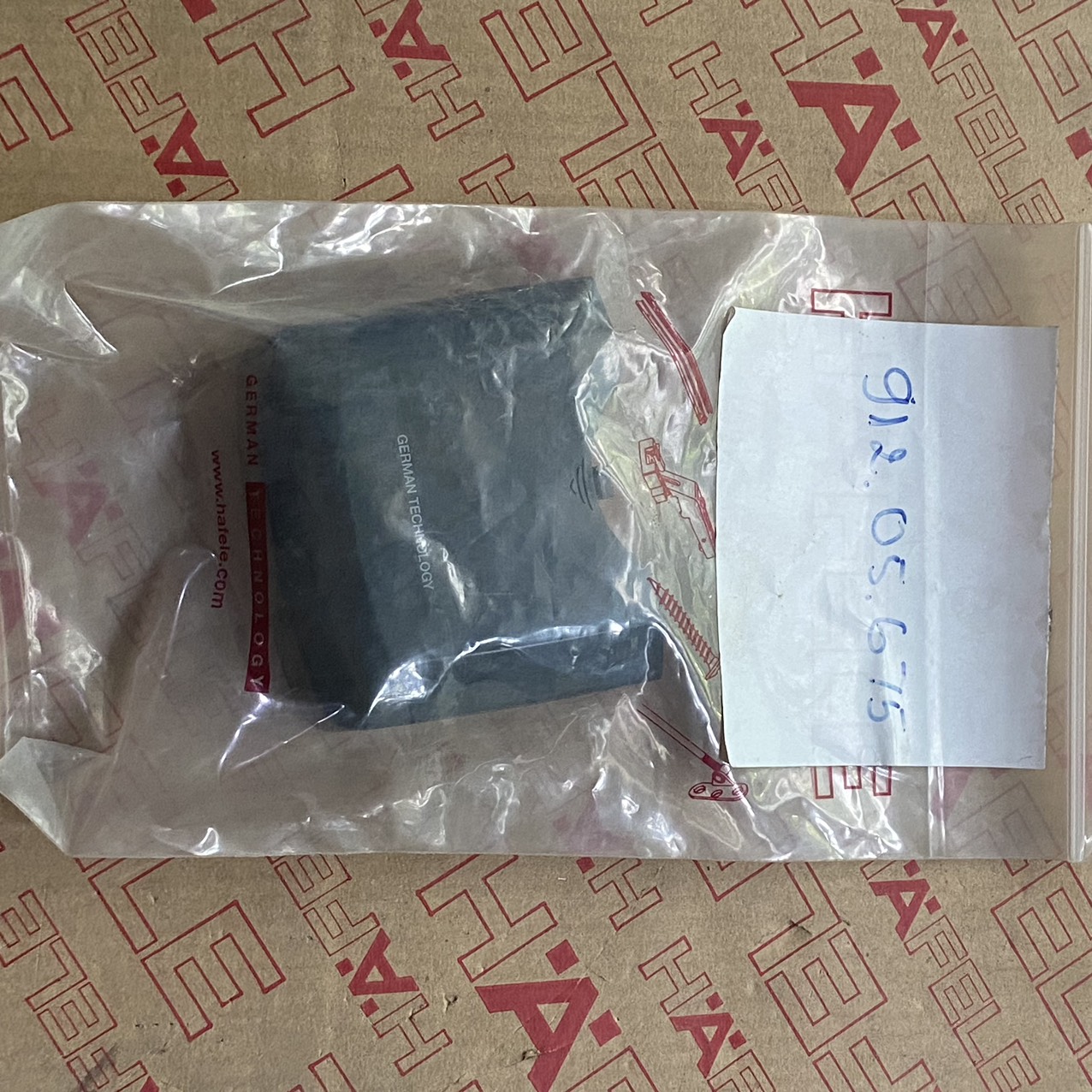 ER4800 - NẮP PIN  912.05.675